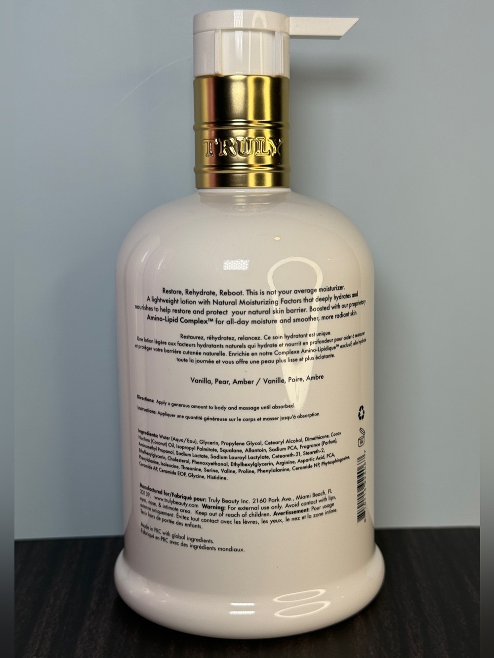 Truly Hydra-Restore Body Lotion (Vanilla Baby) New 443 ml / 15 fl oz - Picture 2 of 4